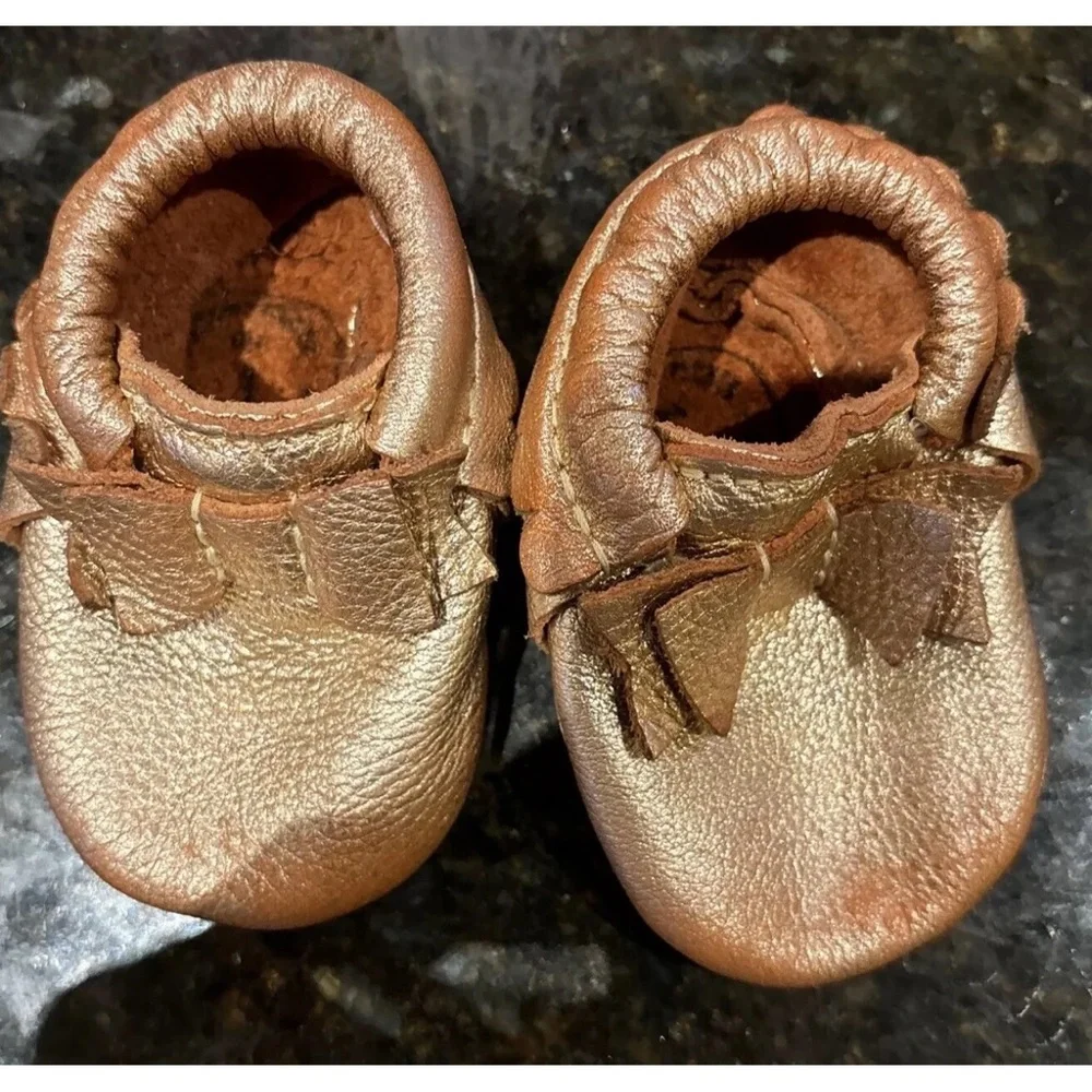 Freshly Picked Leather Rose Gold Bow Baby Shoe Size 1